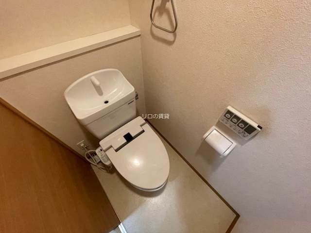 トイレ　写真は現状を優先します。