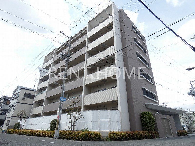 建物外観　鉄筋コンクリート造６階建てマンションです