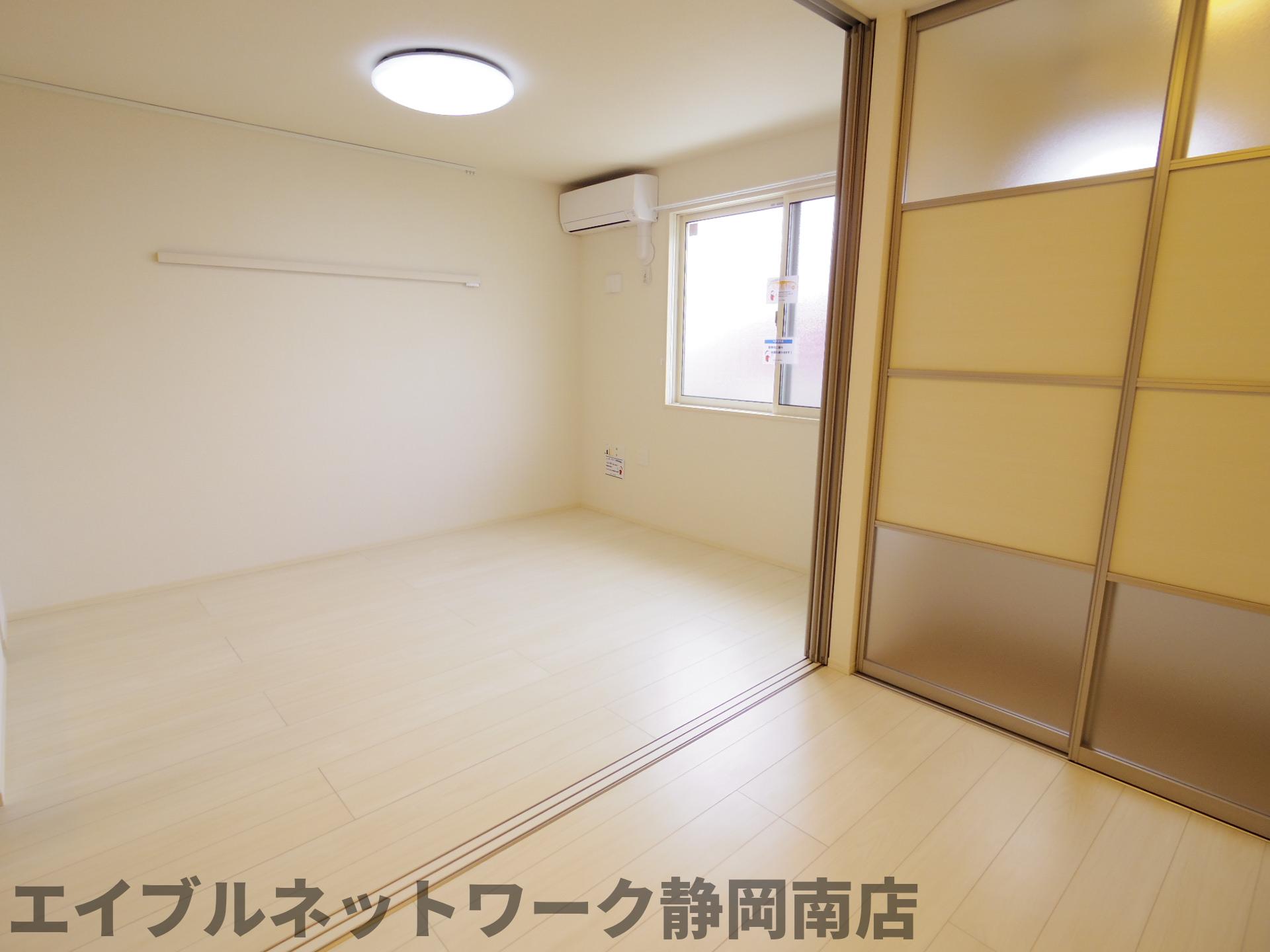 その他設備　ゆったり過ごせる居間です