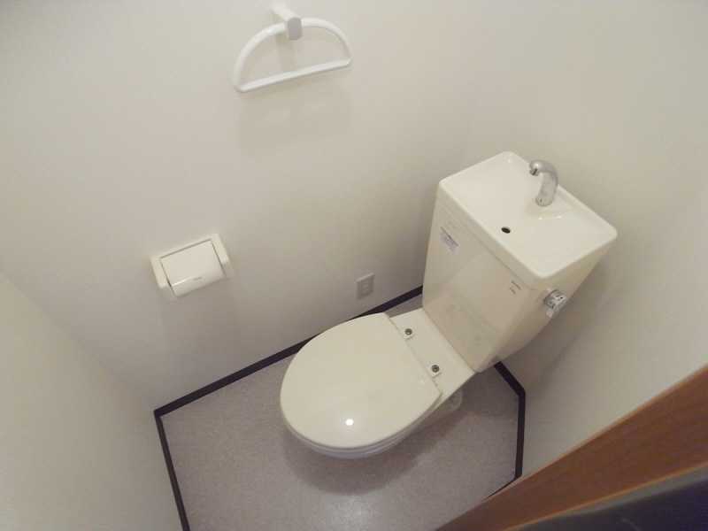 ヤマウラ77ビルのトイレ写真