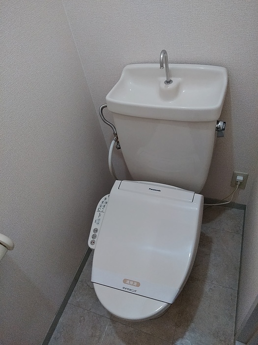 トイレ　トイレ