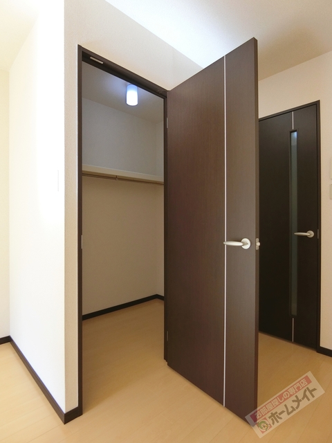 収納　ウォークインクローゼット収納