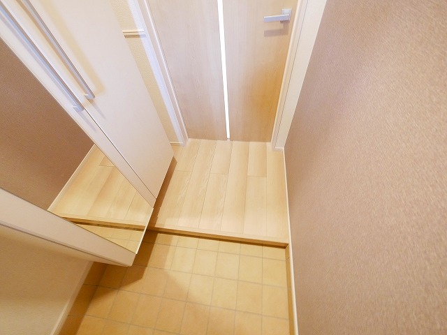 玄関　落ち着いた玄関です