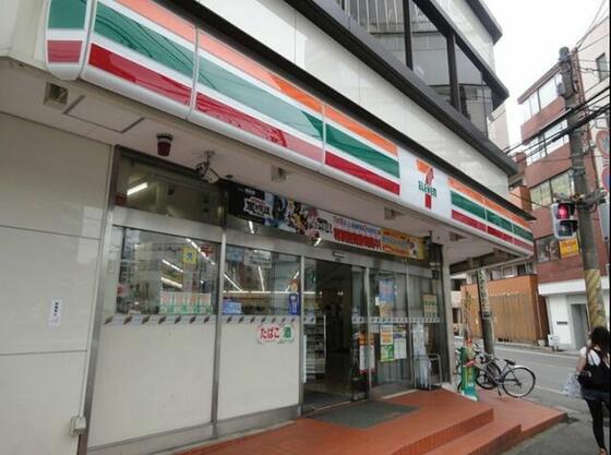 コンビニ　セブンイレブン柏東上町店（コンビニ）まで209m