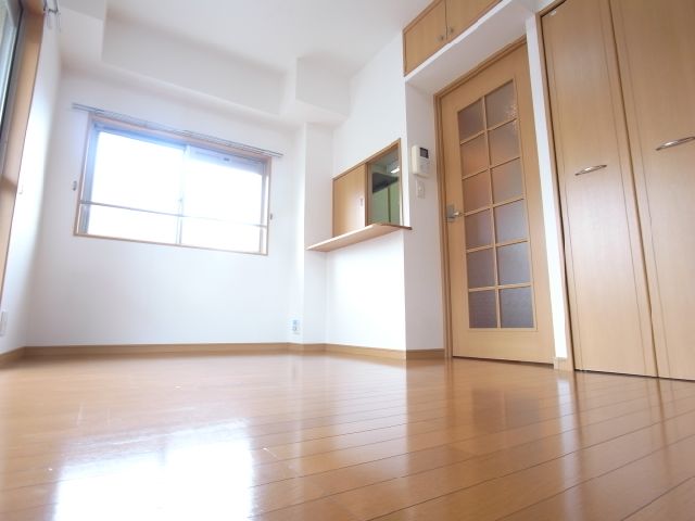 居室・リビング　お部屋です。（別号室写真）