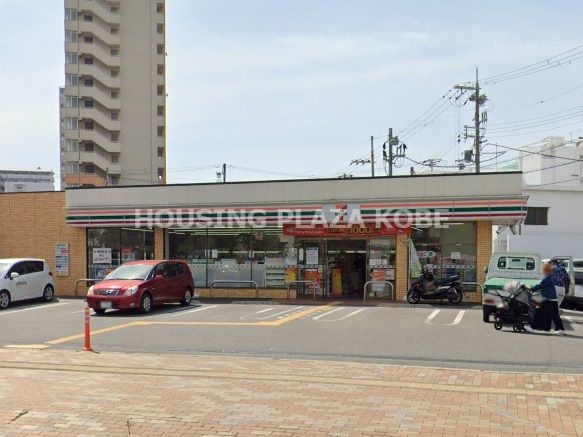 コンビニ　セブンイレブン神戸二番町店（コンビニ）まで64m