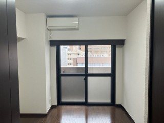 居室・リビング　☆明るい洋室☆