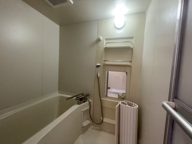 バス・シャワールーム　シンプルで使いやすい浴室です！
