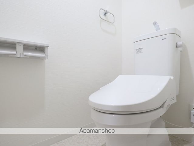 地下鉄鶴舞線 上前津駅 徒歩6分 12階建 築3年のトイレ写真