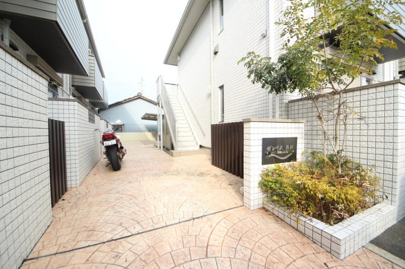 エントランス　建物の内部です