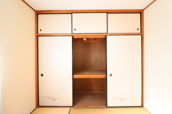 収納　※別部屋の写真です