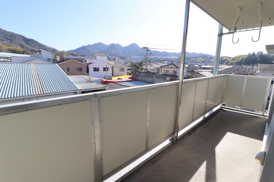 バルコニー　※別部屋の写真です