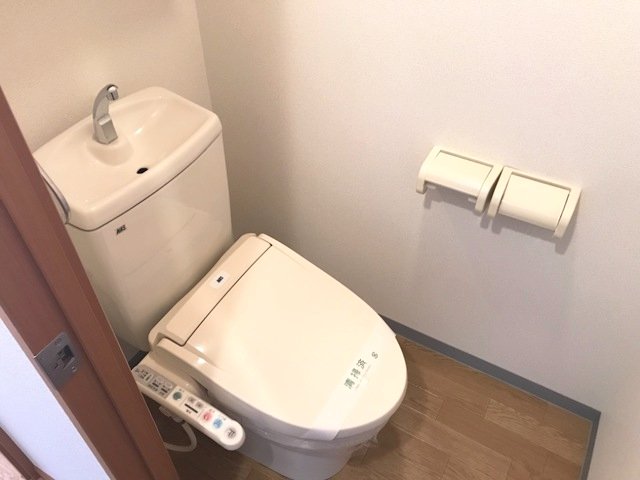 トイレ　シャワー付トイレ
