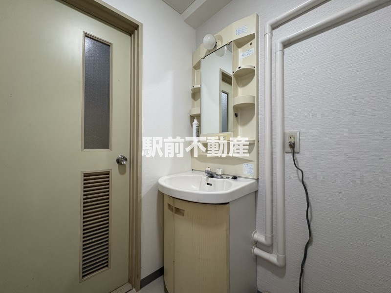 洗面設備　洗面室
