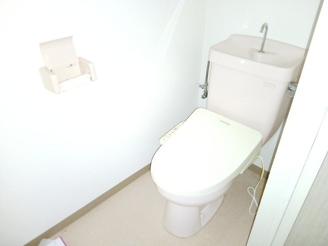 ホロンバイル UEDAのトイレ写真