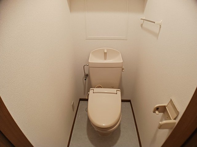 トイレ　コンパクトで使いやすいトイレです