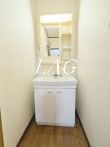 洗面設備　洗面台です。