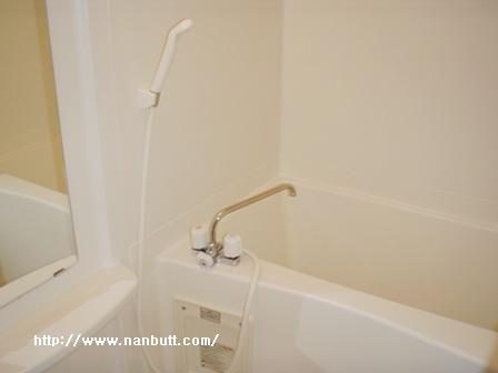 バス・シャワールーム　浴室乾燥機付きバス