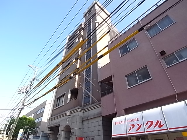 ドール明石の建物外観