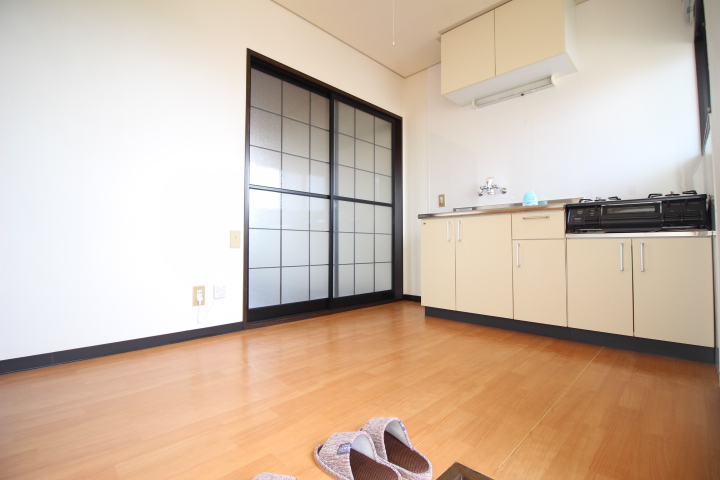 居室・リビング　キッチンです☆