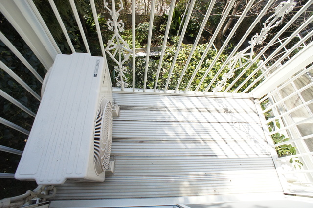 バルコニー　バルコニー付！お天気のいい日は洗濯物も気持ちよく干せますね！