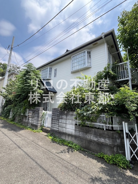 建物外観　女性限定アパート！新生活を始めるのにいかがですか？