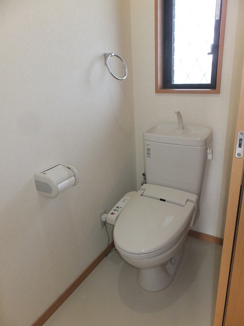 アーバニズム75Bのトイレ写真