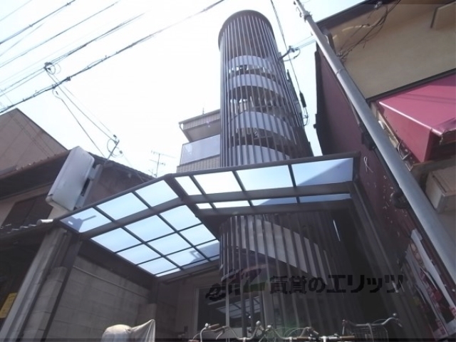 京都市東山区轆轤町のマンションの建物外観
