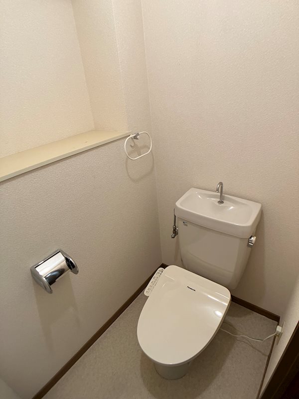 【マンションミゾロクのトイレ】