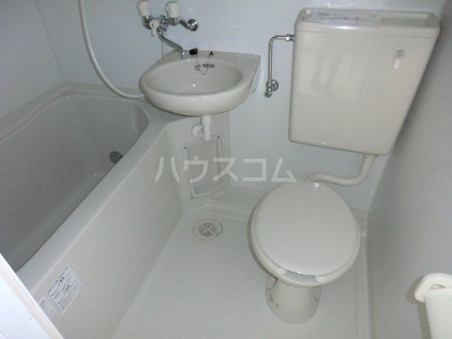 【春日部市米島のアパートのトイレ】