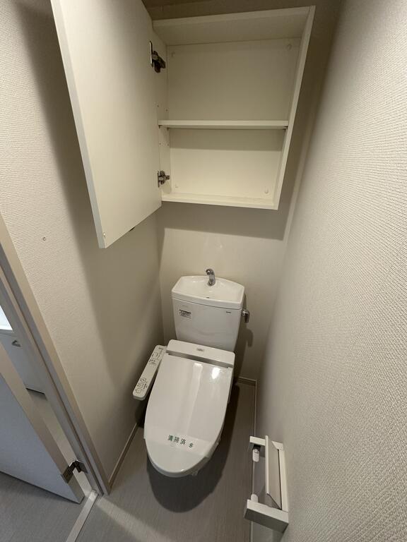 トイレ　※写真は別室のものです