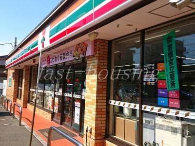 【小金井市梶野町のアパートのコンビニ】