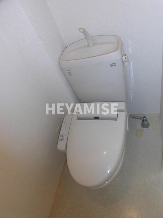 トイレ　※室内画像は別号室のもの。