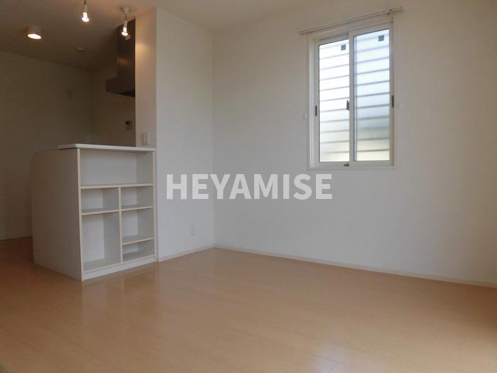 居室・リビング　※室内画像は別号室のもの。