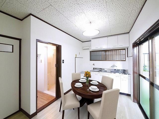 居室・リビング　CGで家具等を配置したもので家具等は含まれません