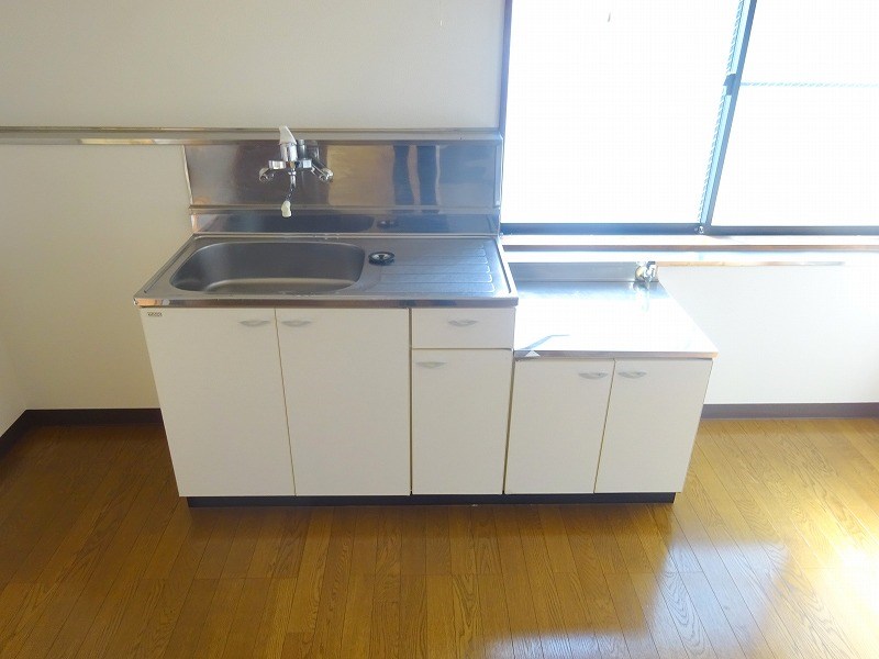 キッチン　写真は参考(201号室)