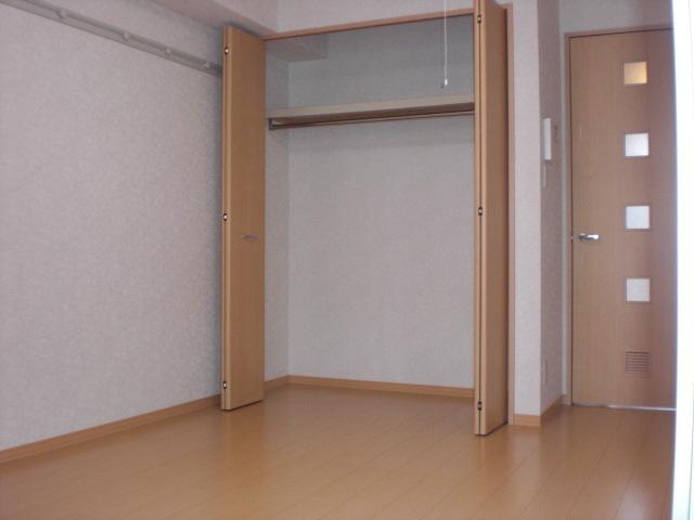 居室・リビング　※別号室の写真参照