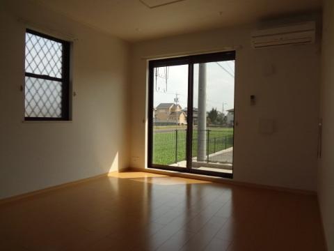 居室・リビング　室内