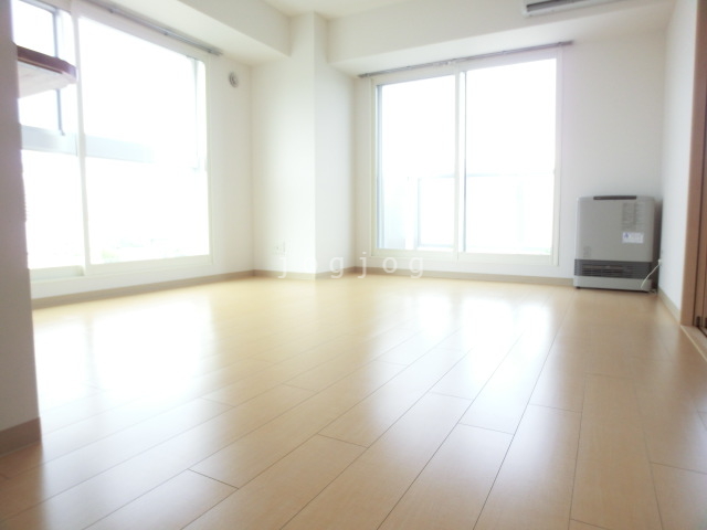 居室・リビング　同号室タイプ写真