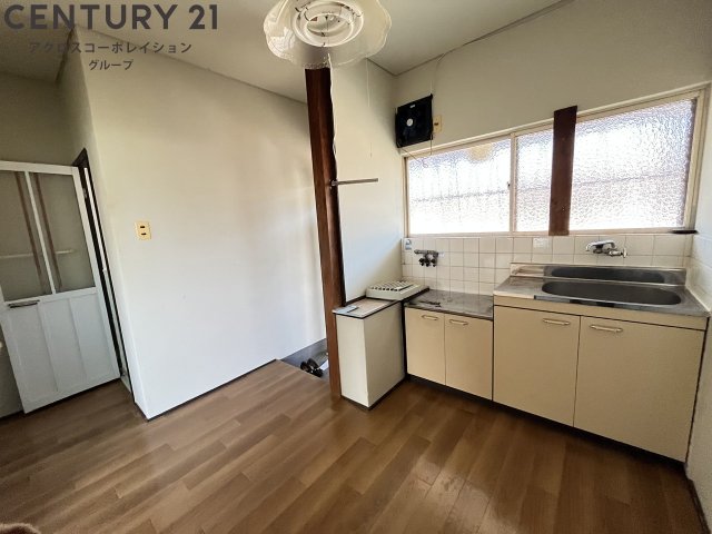 居室・リビング　明るいリビング