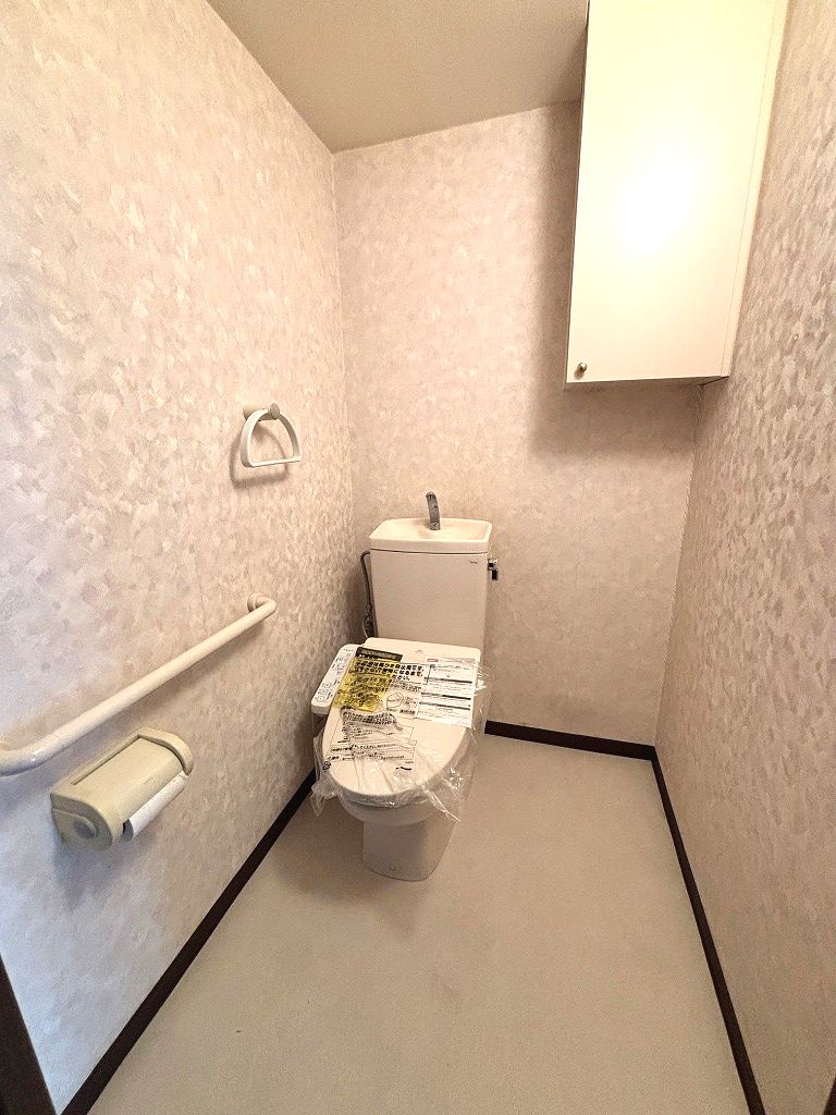 西武新宿線 田無駅 徒歩4分 8階建 築30年のトイレ写真