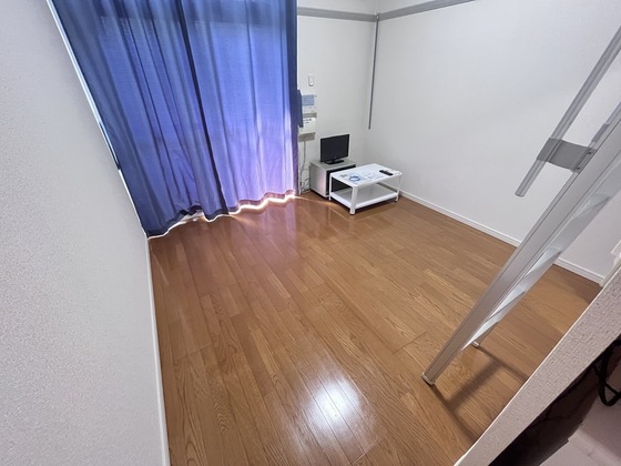 居室・リビング　※別号室の写真です