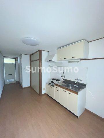 居室・リビング　ゆったり過ごせる居間です