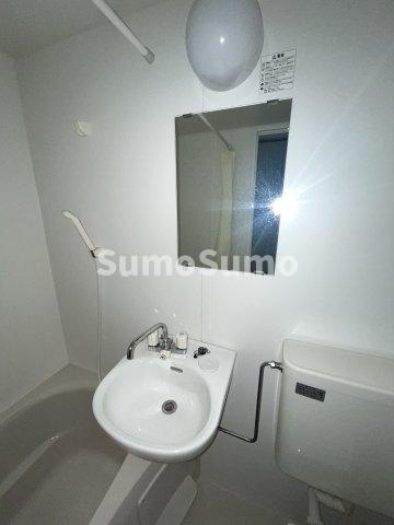 洗面設備　コンパクトで使いやすい洗面所