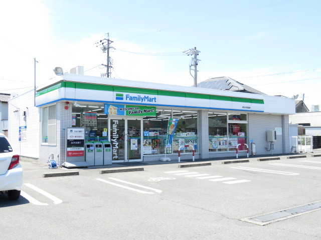 コンビニ　ファミリーマート（コンビニ）まで465m