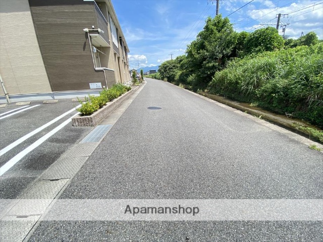 その他　前面道路（その他）まで0m