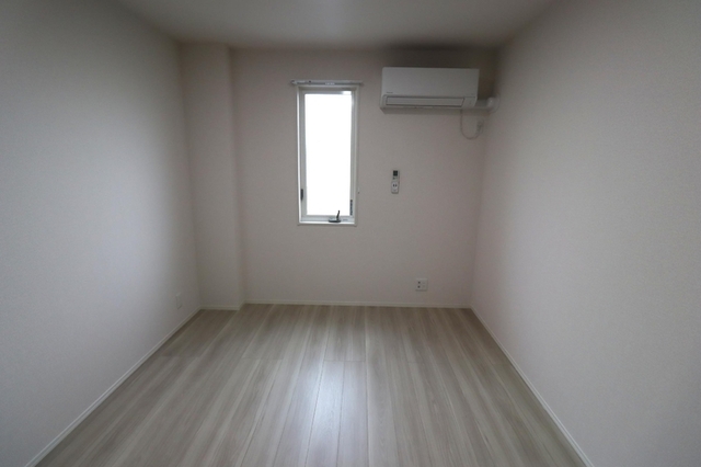 その他部屋・スペース　洋室６．１帖？