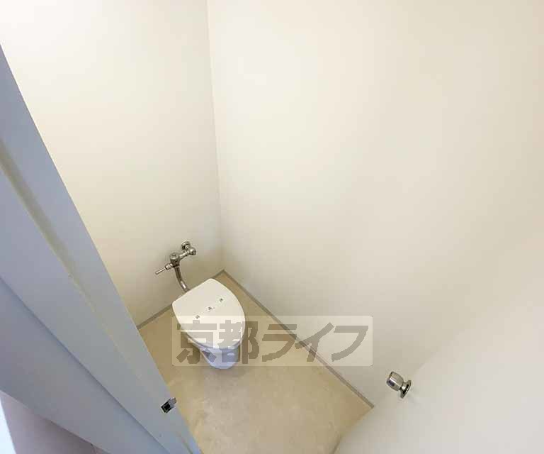 トイレ　シンプルなトイレです。