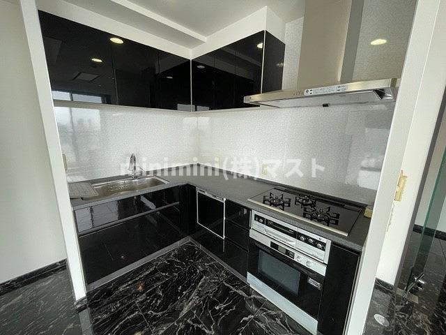 キッチン　※建物内別間取参考写真