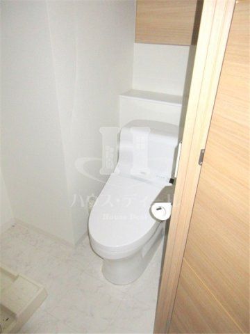 トイレ　別号室参考写真です